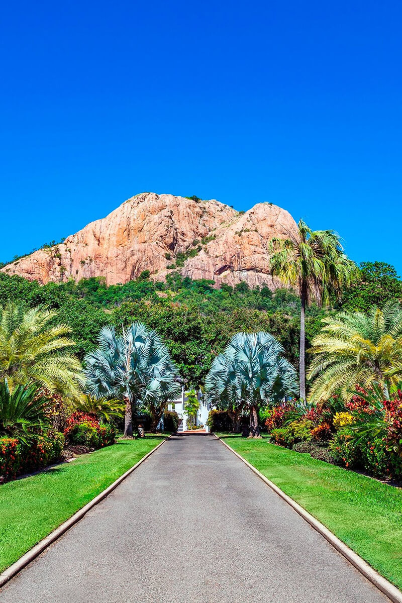 Aquarius on the Beach Townsville Accommodation Adventure Recommandation Castle Hill