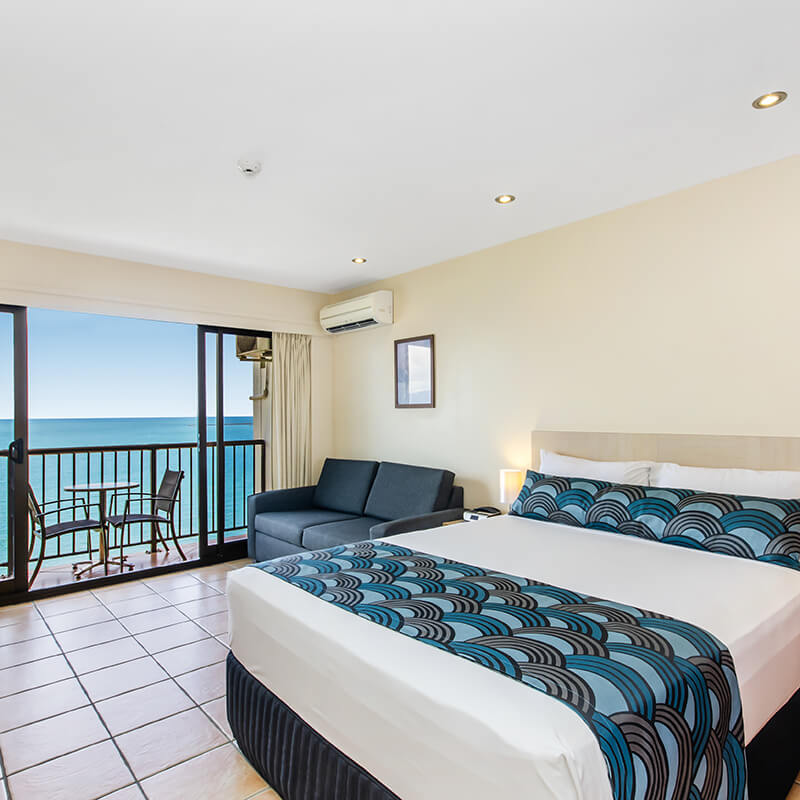 Aquarius on the Beach Townsville executive deluxe superior rooms